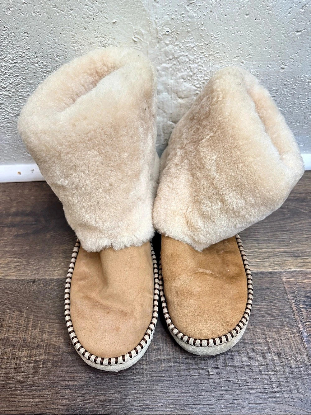 UGG Cozy II Cozy Slippers Cream US 10
